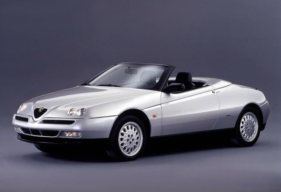  Alfa Romeo Spider (916S) 1995 года  (фото 22 из 26)